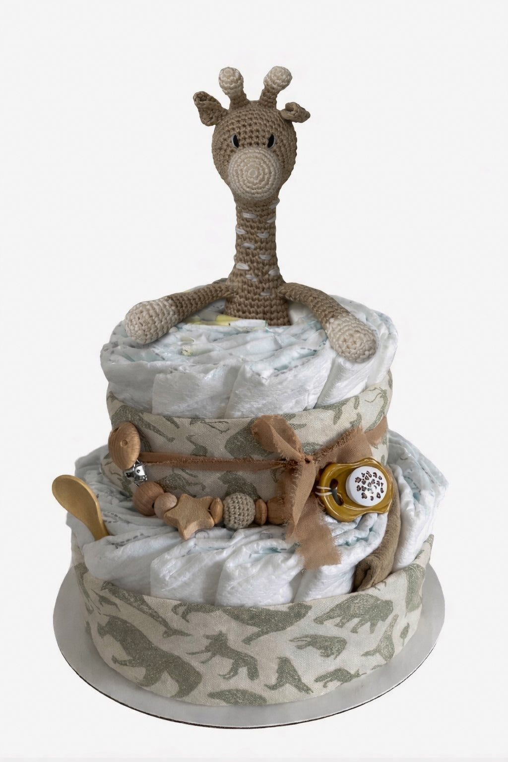 Windeltorte in neutralen Farben - zweistöckig mit Giraffe Melman