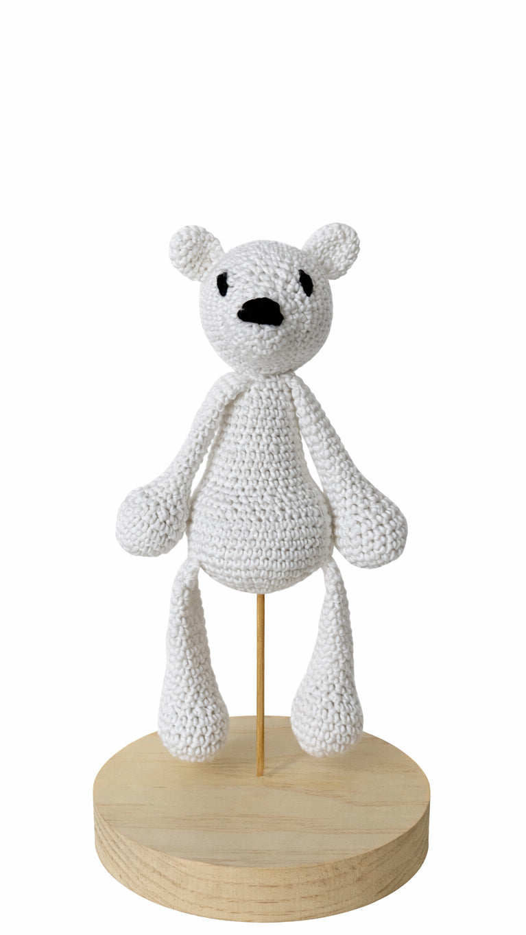 Handgehäkelter Eisbär Piotr